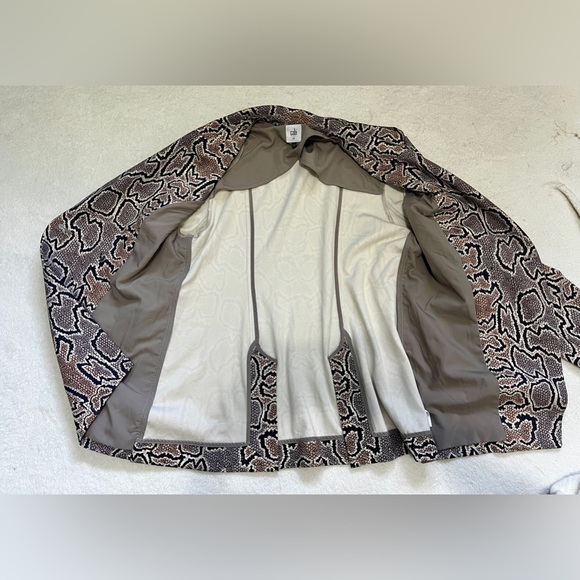 Cabi Python Snake Double Breasted Blazer - Size 12 - Picture 9 of 13